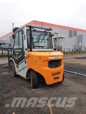 Still RC 42-40 Diesel trucks