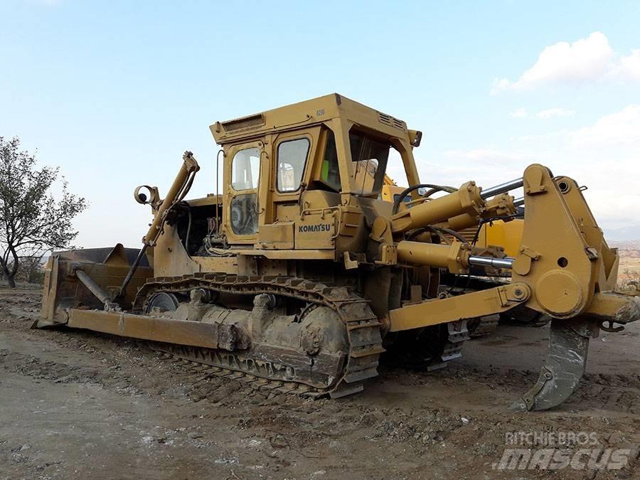 Komatsu D 155 A-1 Crawler dozers