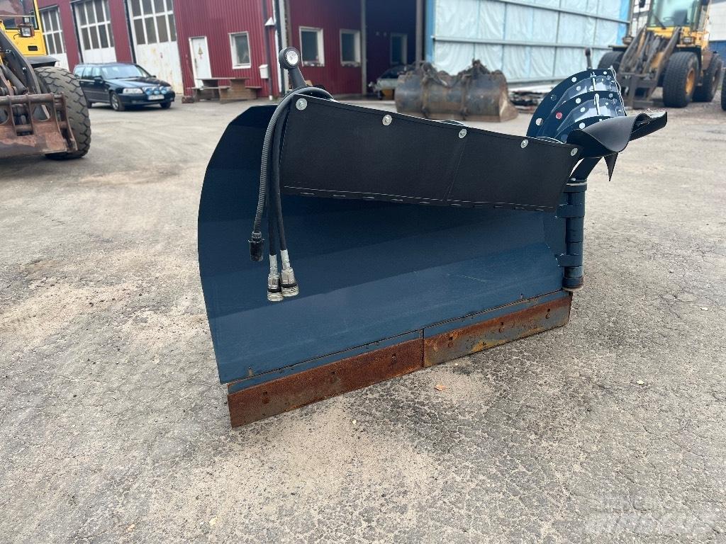  Tac Vikplog 3,7m Plows