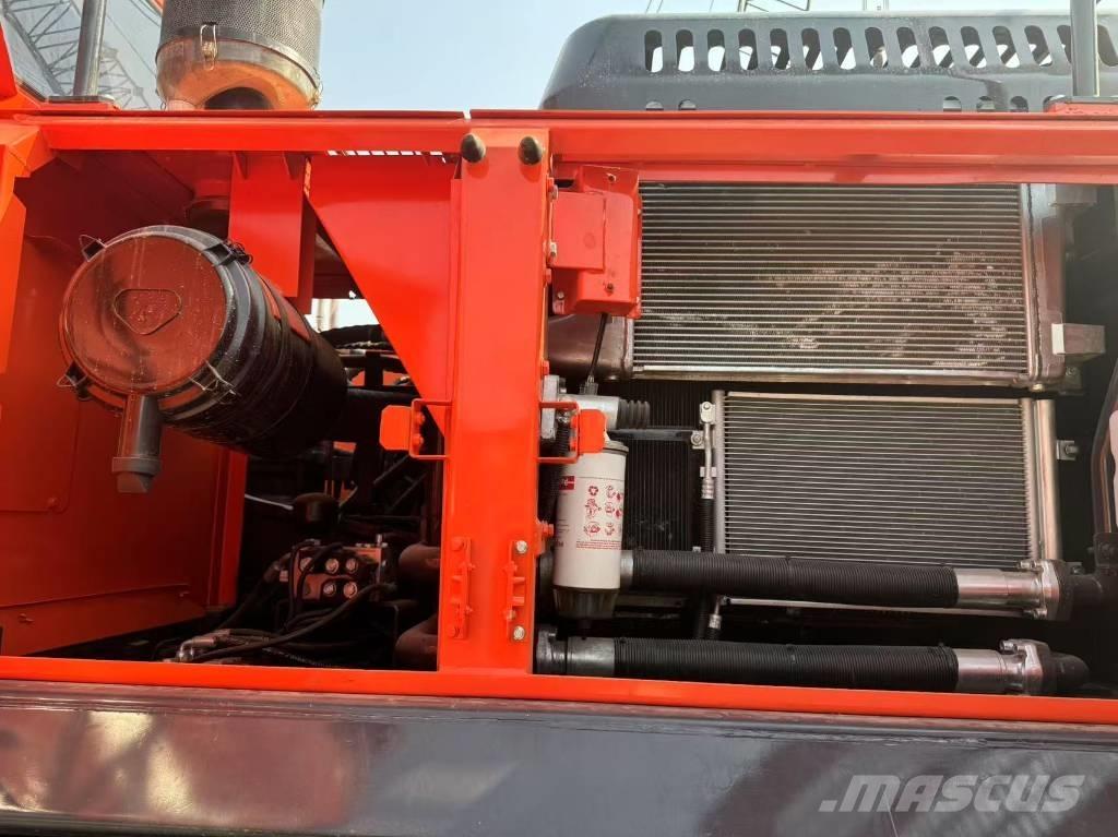 Doosan DX 300 LCA Crawler excavators