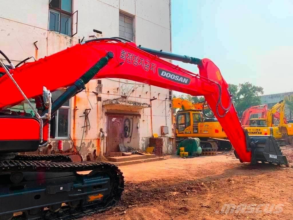 Doosan DX 340 LCA Crawler excavators