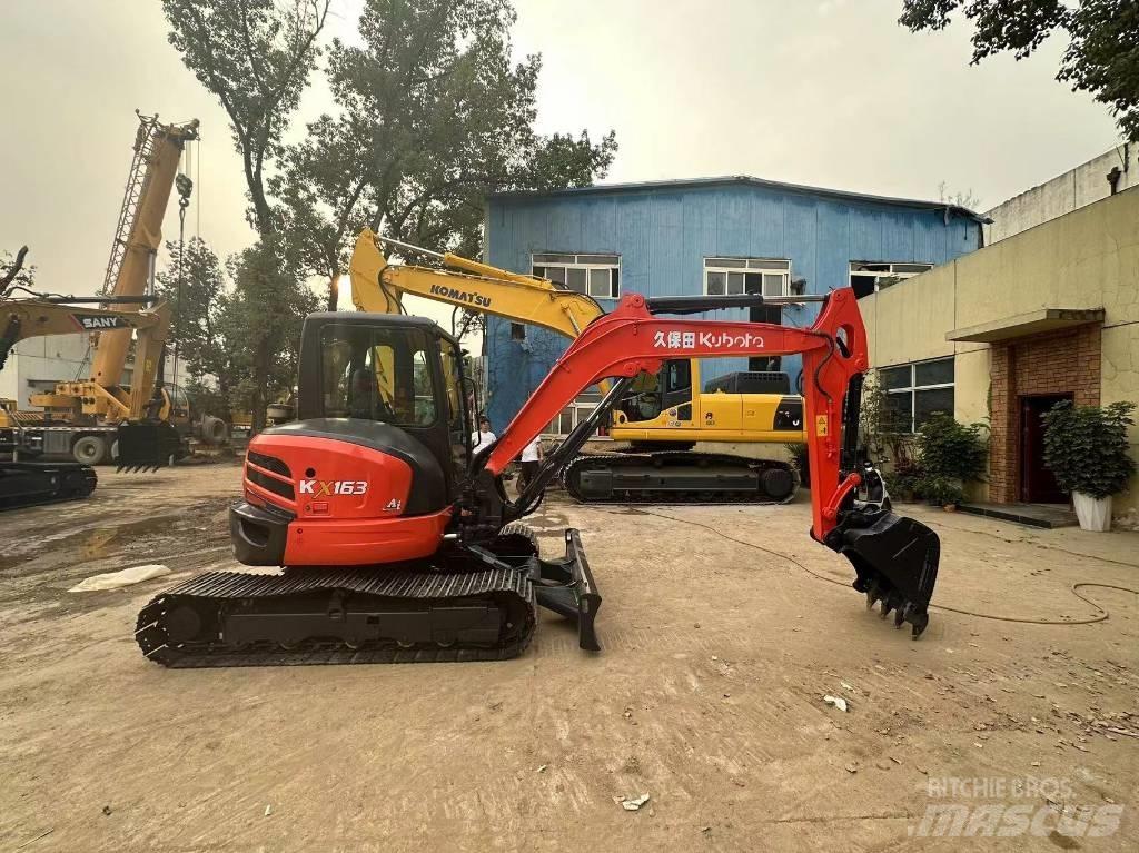 Kubota 163 Crawler excavators