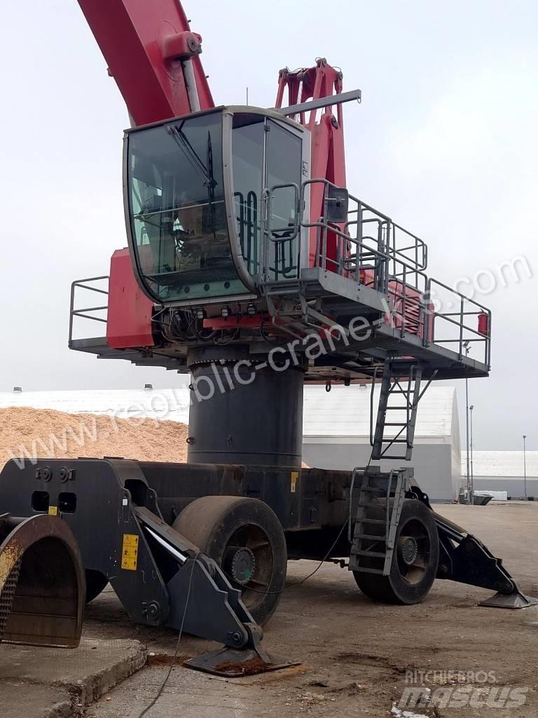 Mantsinen 90M Waste / industry handlers
