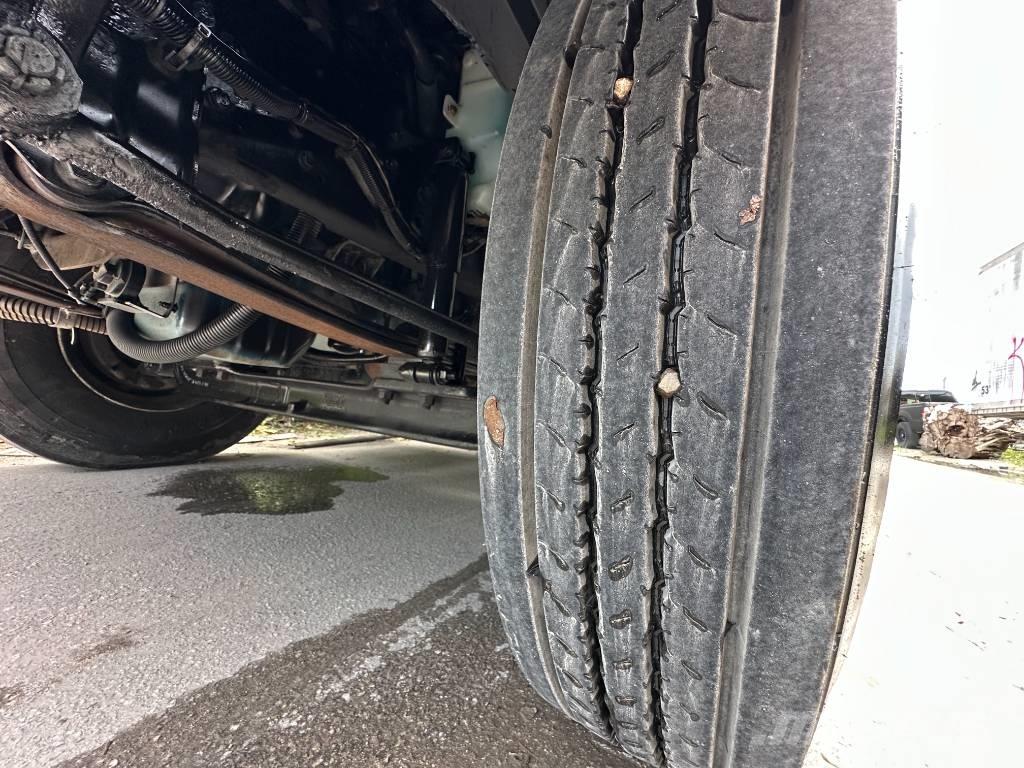 International 4300 Tanker trucks