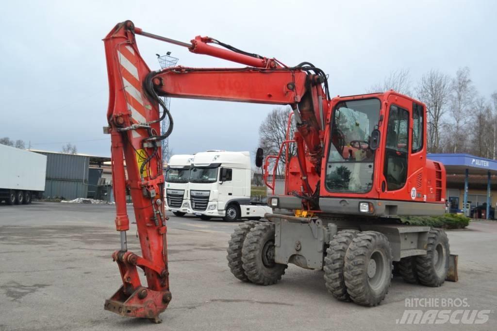 Komatsu PW 148-8 Wheeled excavators