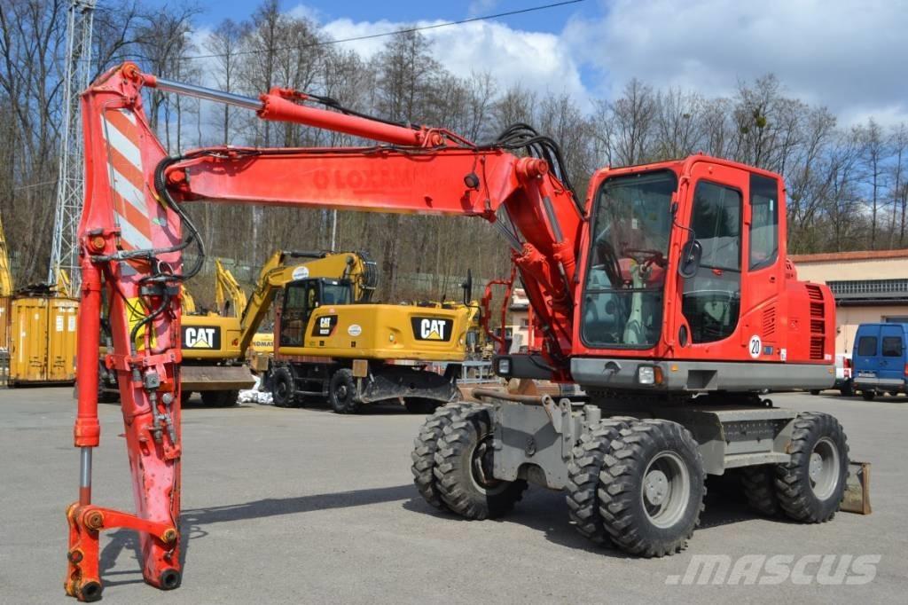 Komatsu PW 148-8 Wheeled excavators