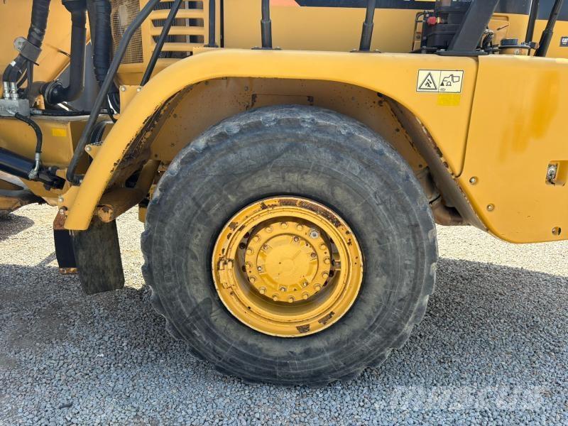 CAT 730 Articulated Haulers