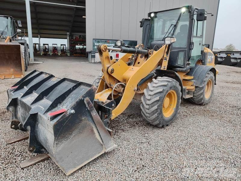 CAT 908 Wheel loaders
