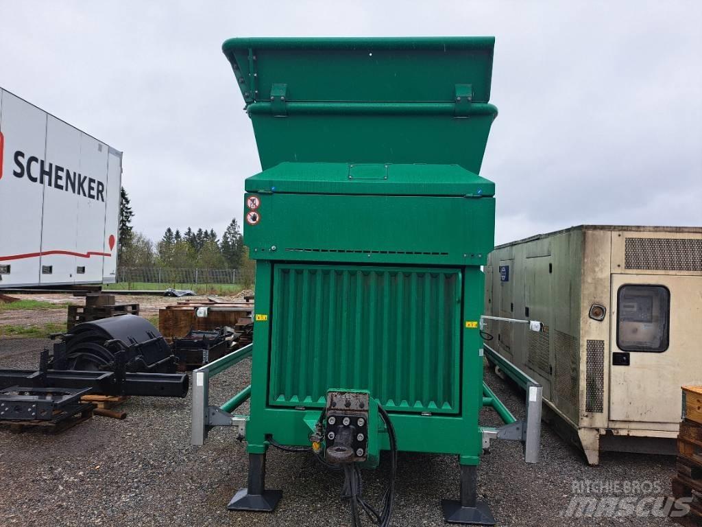Komptech Maxx Mobile screeners