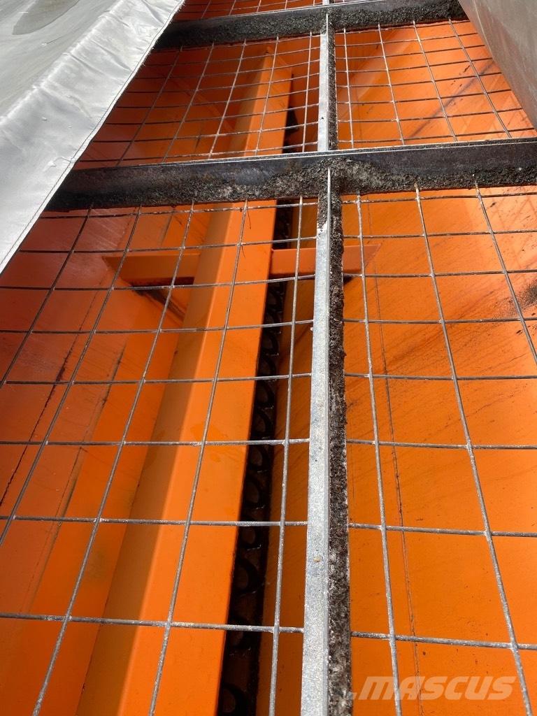 Epoke SH3301 Streuer Beach cleaning equipment