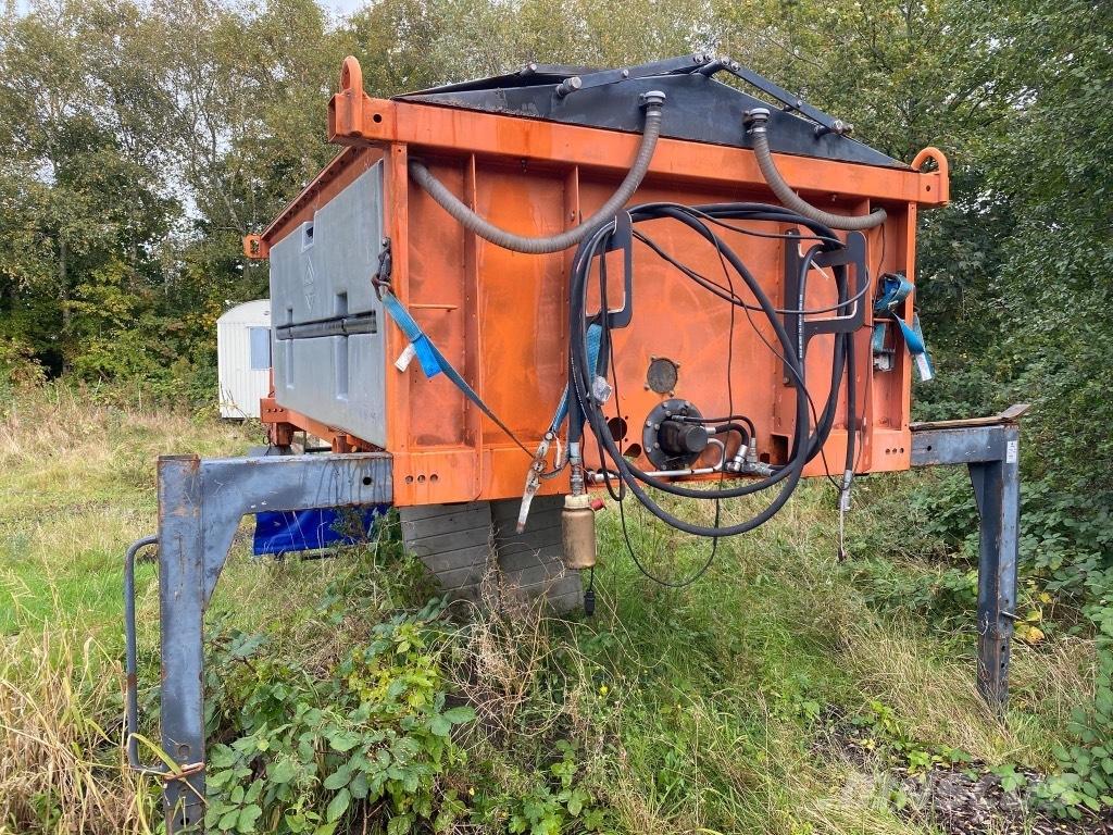 Epoke SH3301 Streuer Beach cleaning equipment