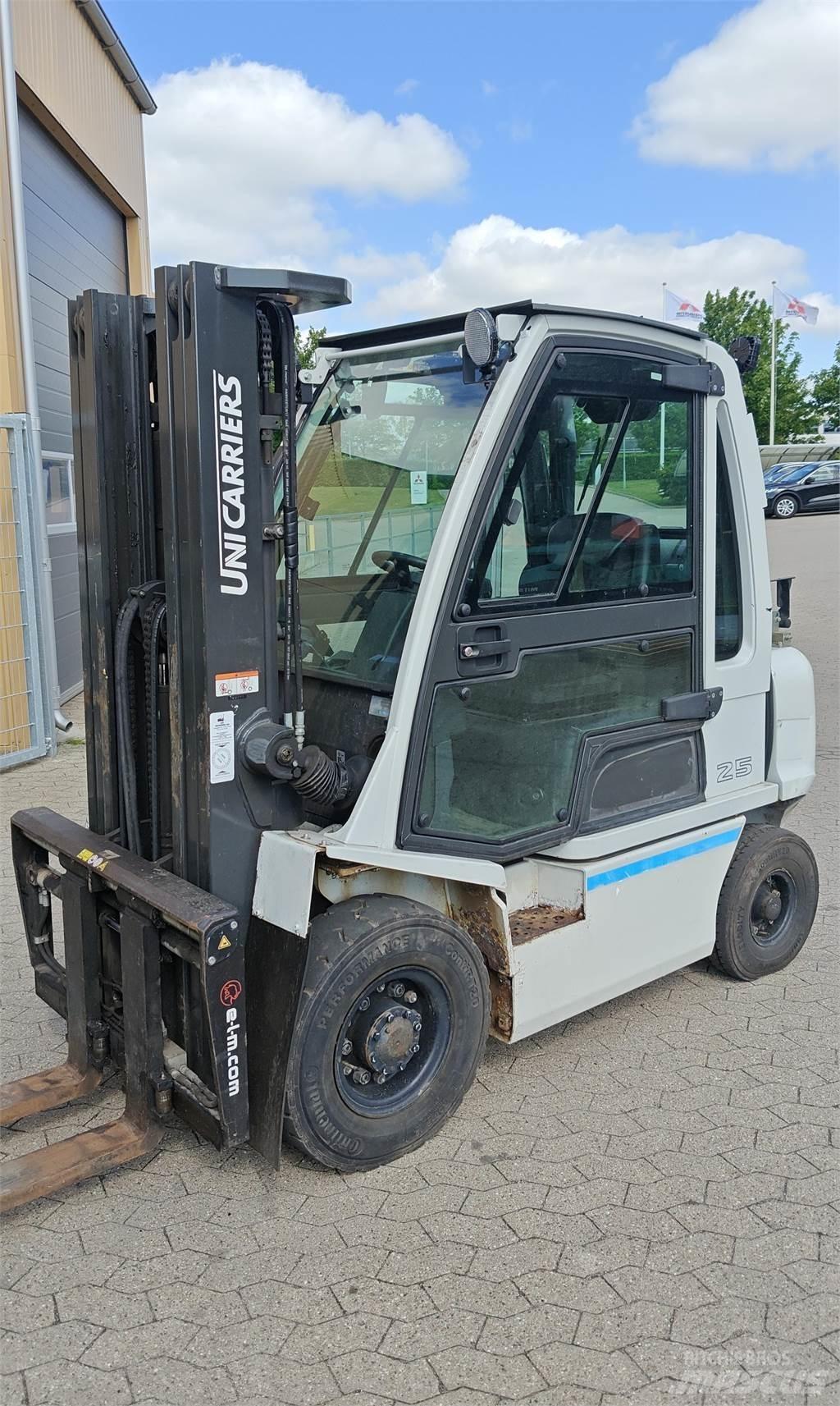 UniCarriers DX20 LPG trucks