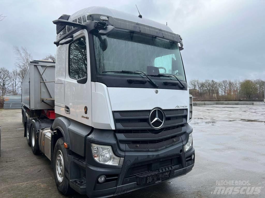 Mercedes-Benz 2548 Prime Movers