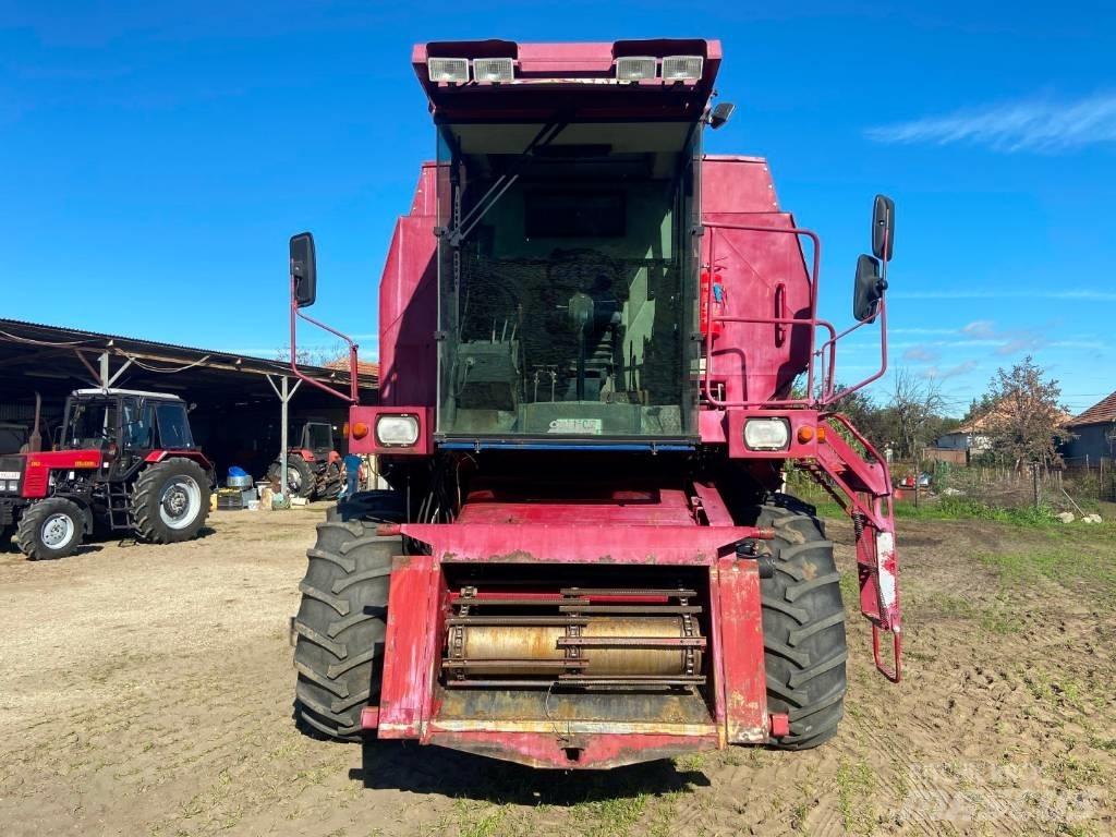 Case IH 521 Combine harvesters