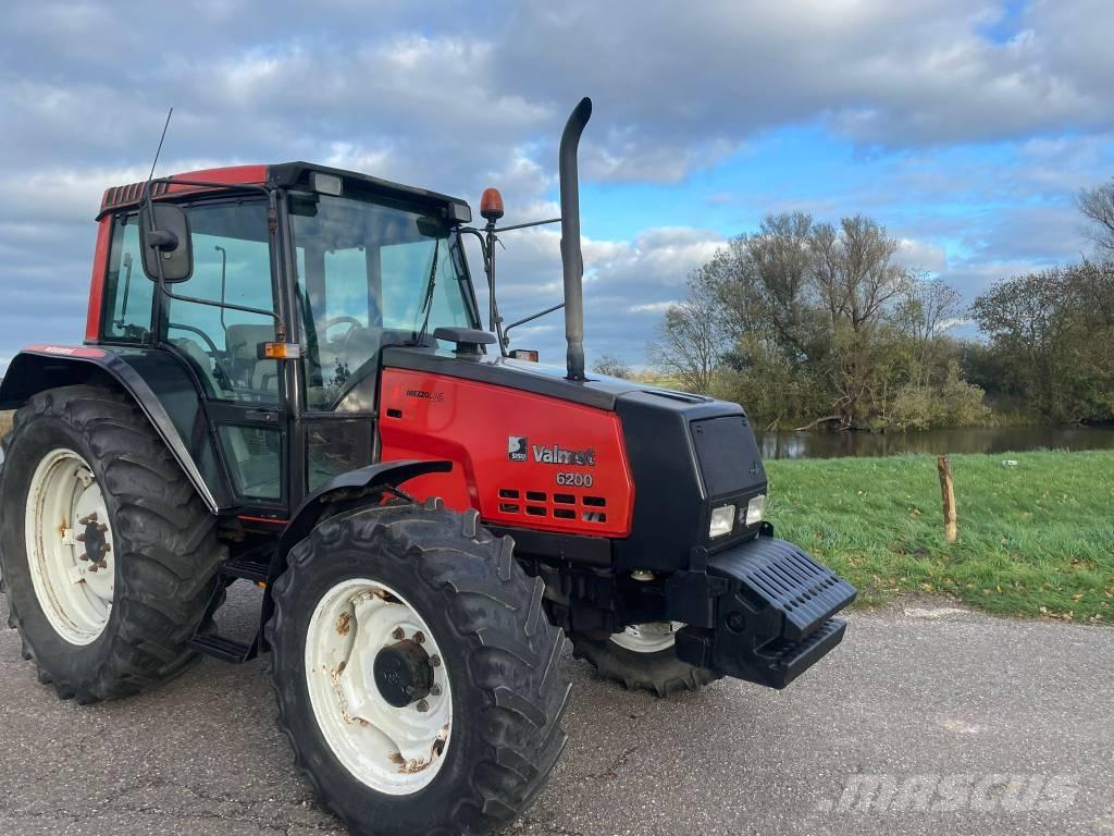 Valmet 6200 Tractors