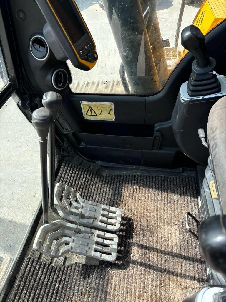 JCB JS 160 LC Crawler excavators