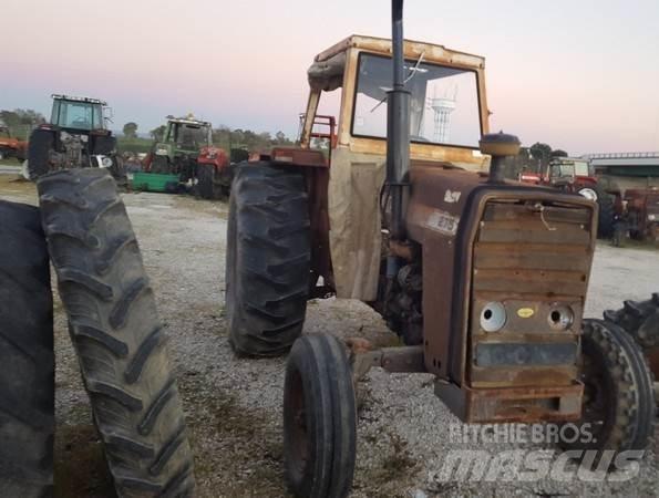 Massey Ferguson 275 Tractors