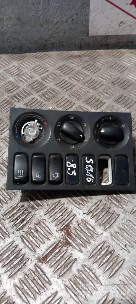 Scania R 440   1797411 Cabins and interior