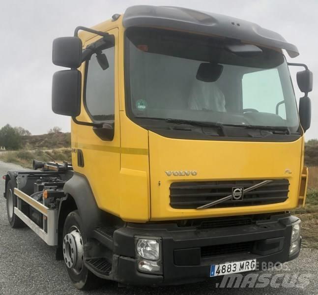 Volvo FL 240 Skip bin truck