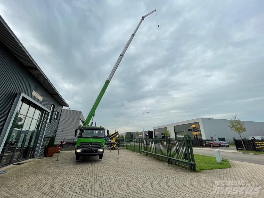 Böcker AK 44/4000 All terrain cranes