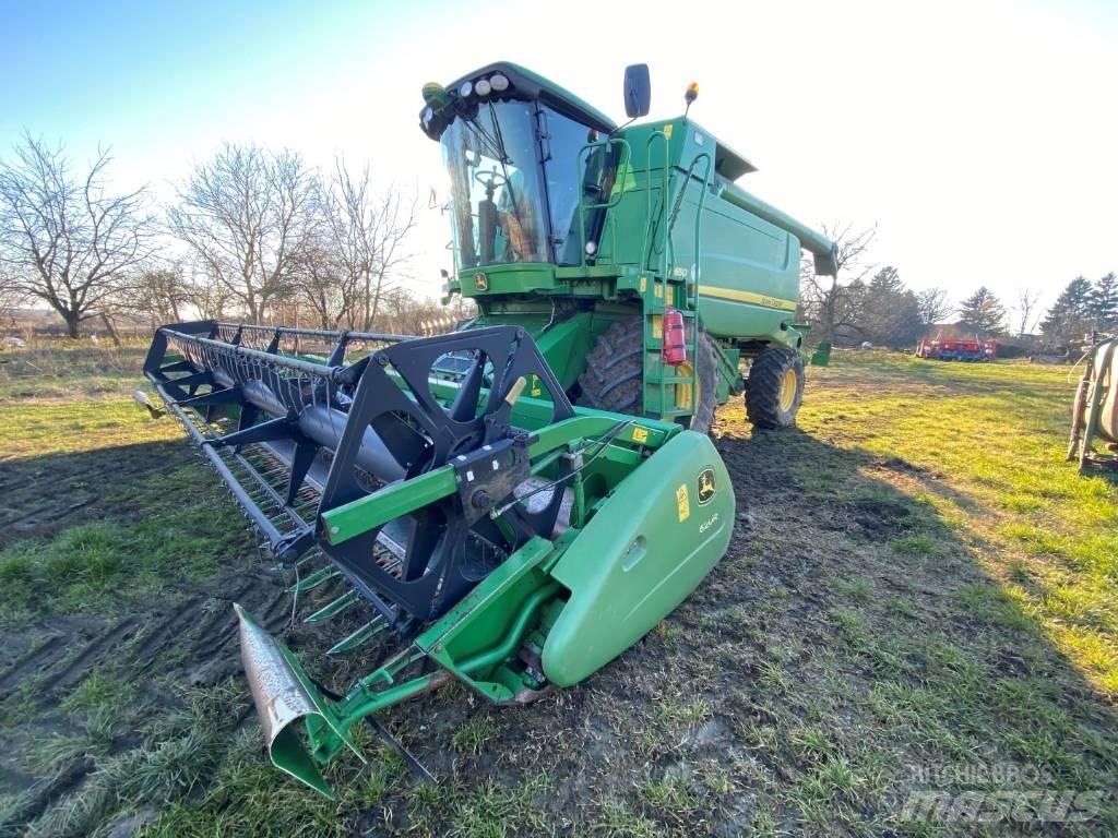 John Deere W 650 Combine harvesters