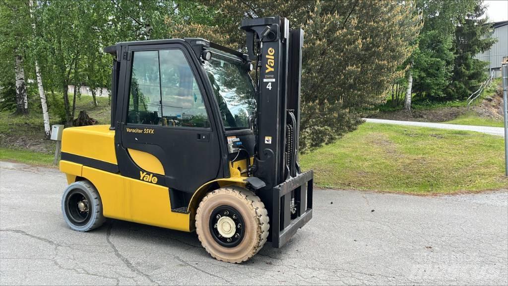 Yale GDP 55 VX Diesel trucks