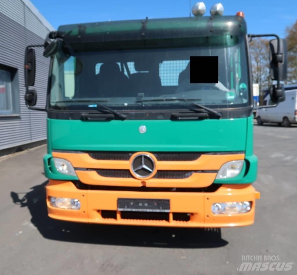 Mercedes-Benz 822 L Pick up/Dropside