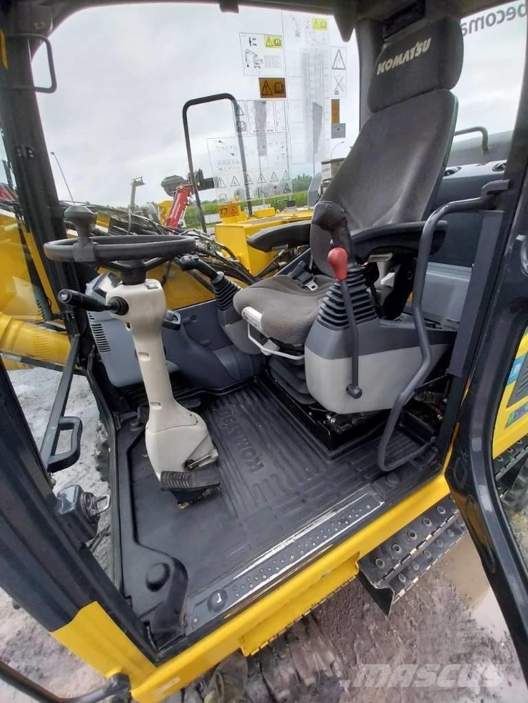 Komatsu PW 148-8 Wheeled excavators