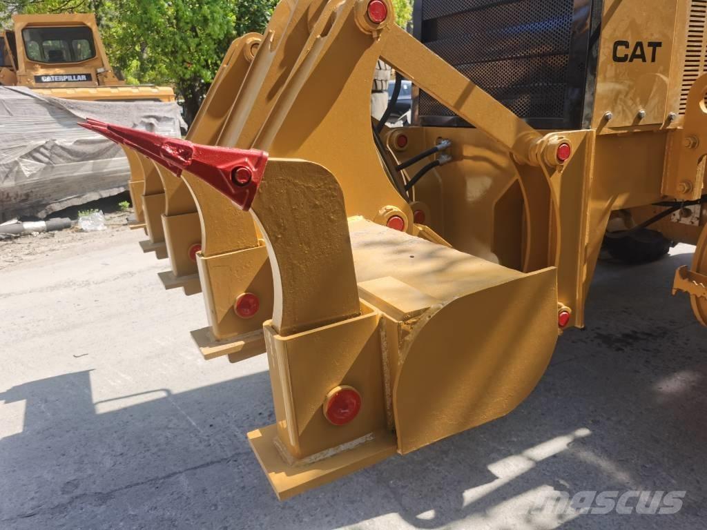 CAT 140 H Graders