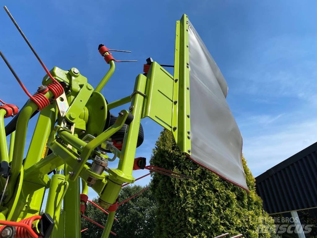 CLAAS Volto 900 Rakes and tedders