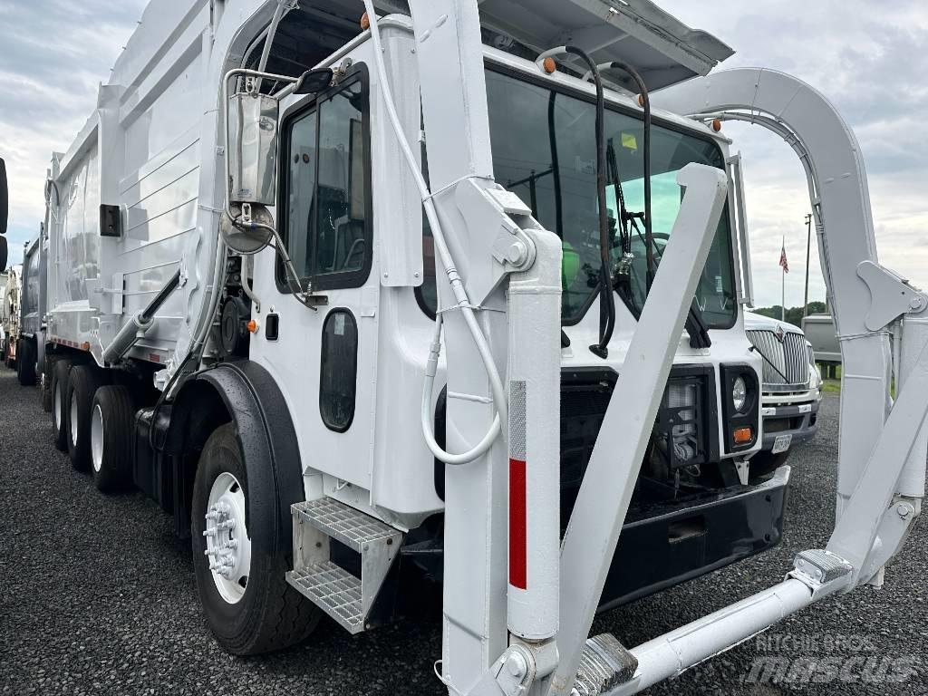 Mack MRU613 Waste trucks