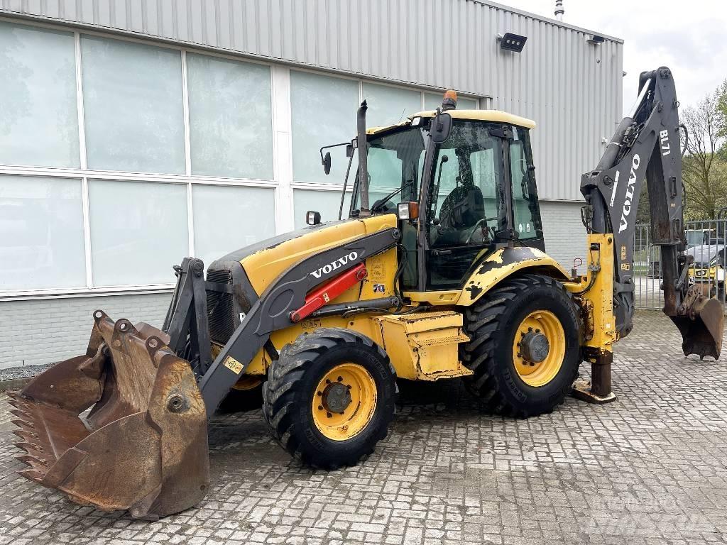 Volvo BL71   CE Backhoe
