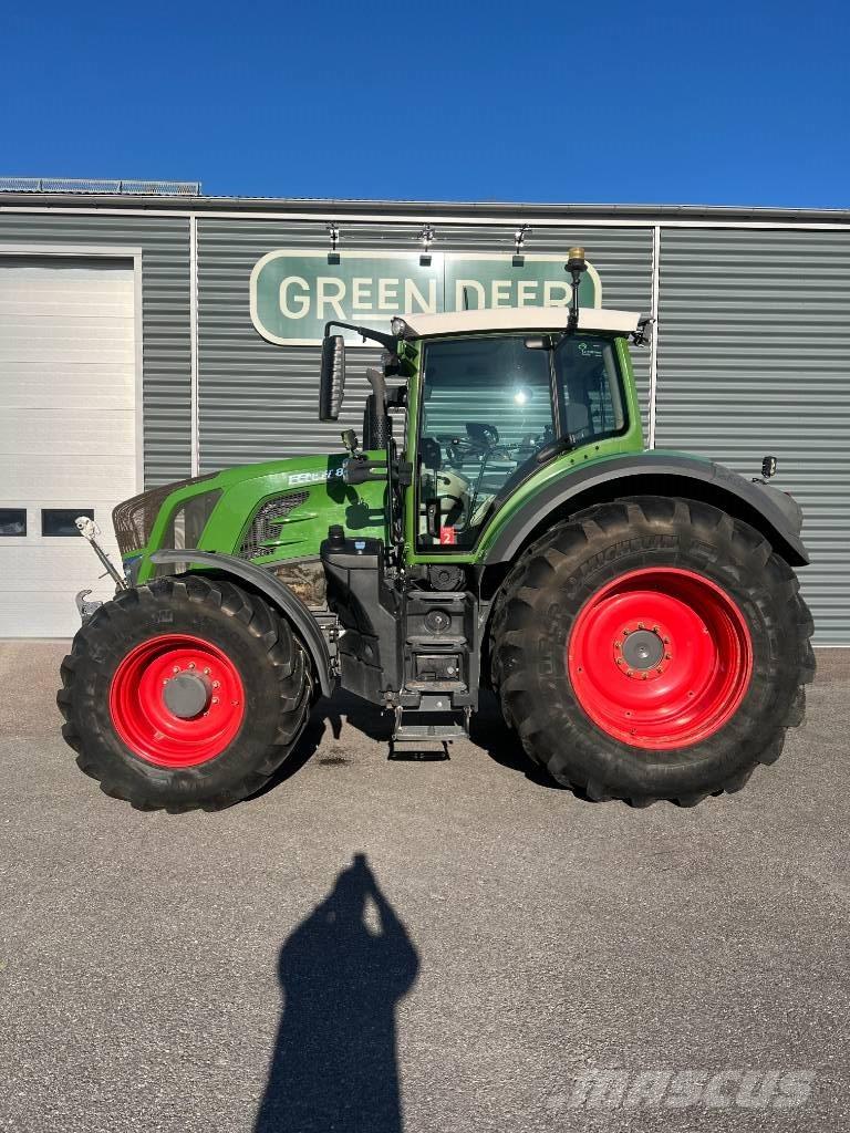 Fendt 828 Vario Tractors