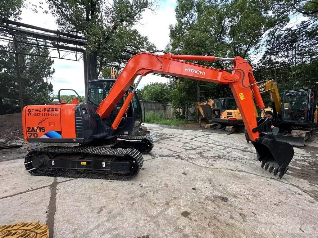 Hitachi 70 Crawler excavators