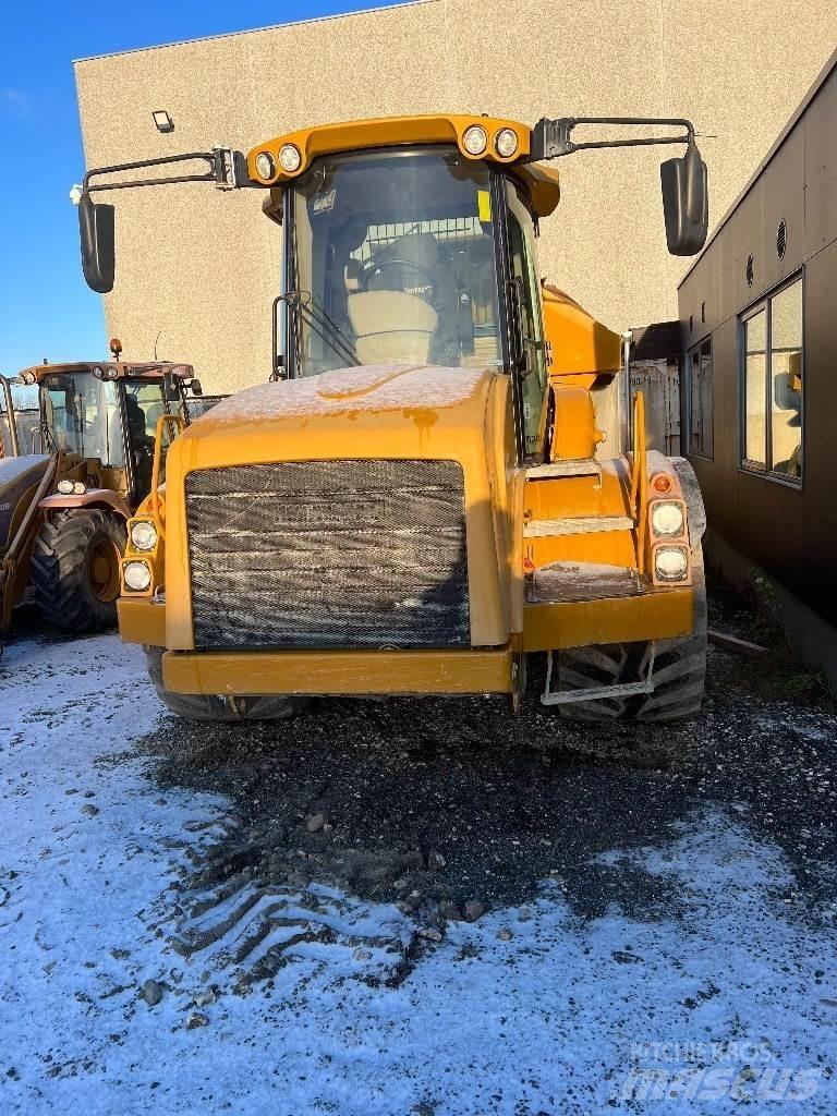 Hydrema 922 F Articulated Haulers