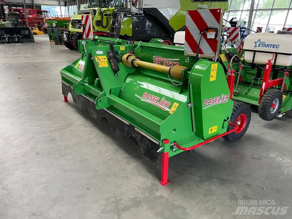 Baselier LKHS Haulm toppers