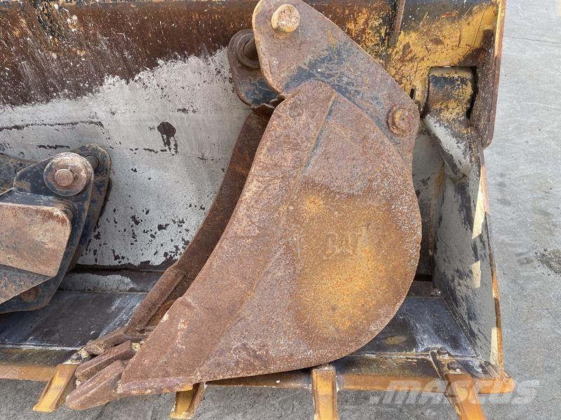 CAT 428 F Backhoe