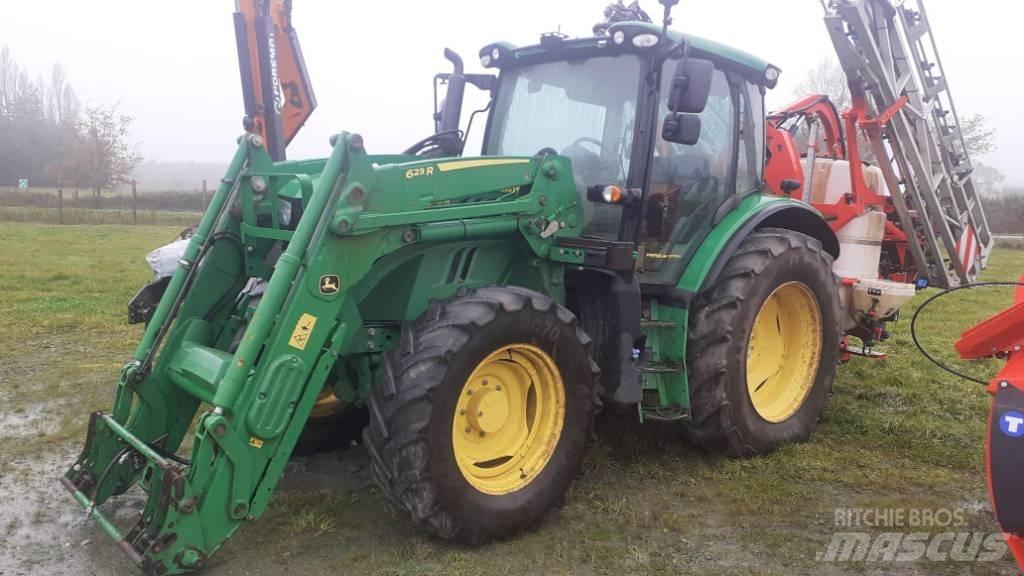 John Deere 6110 R Tractors