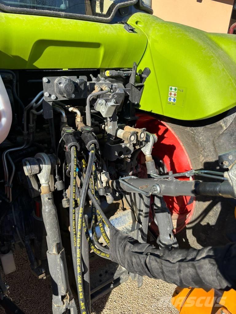 CLAAS Arion 450 Tractors
