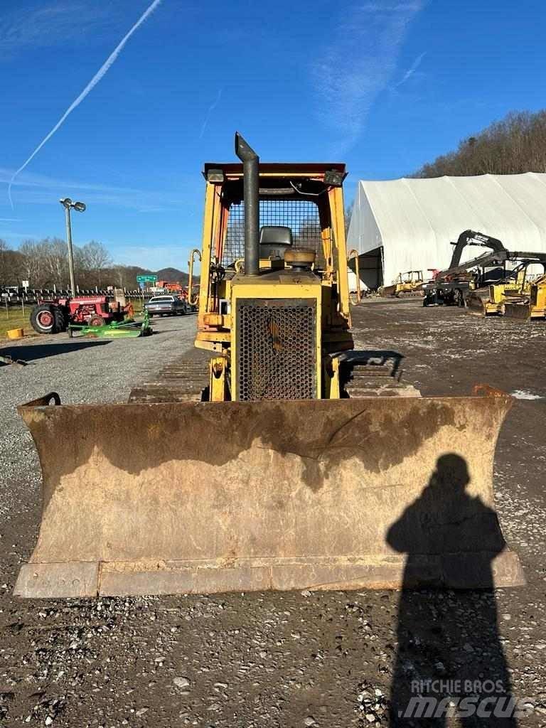CAT D5C Crawler dozers