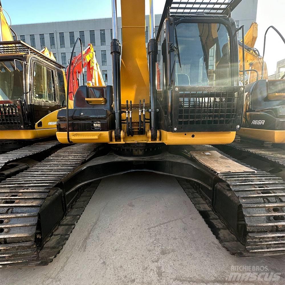 CAT 323 D Crawler excavators