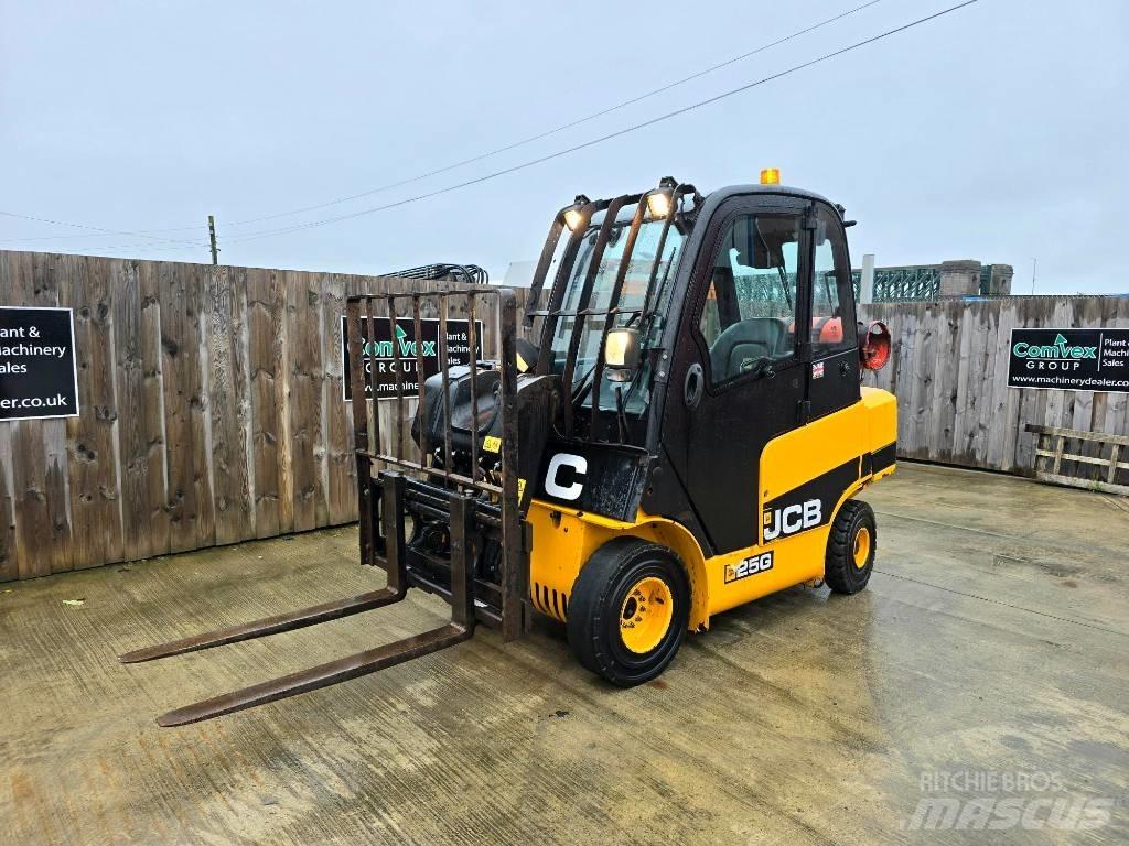 JCB TLT 25 G LPG trucks