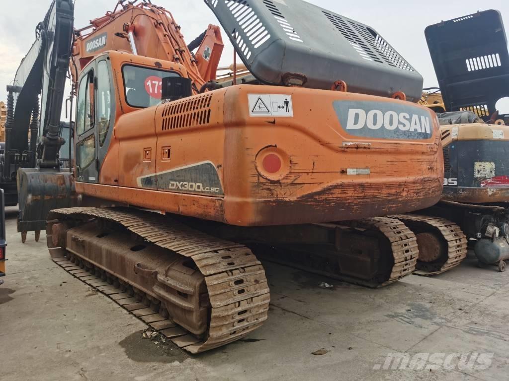Doosan DX 300 LC--9C Crawler excavators