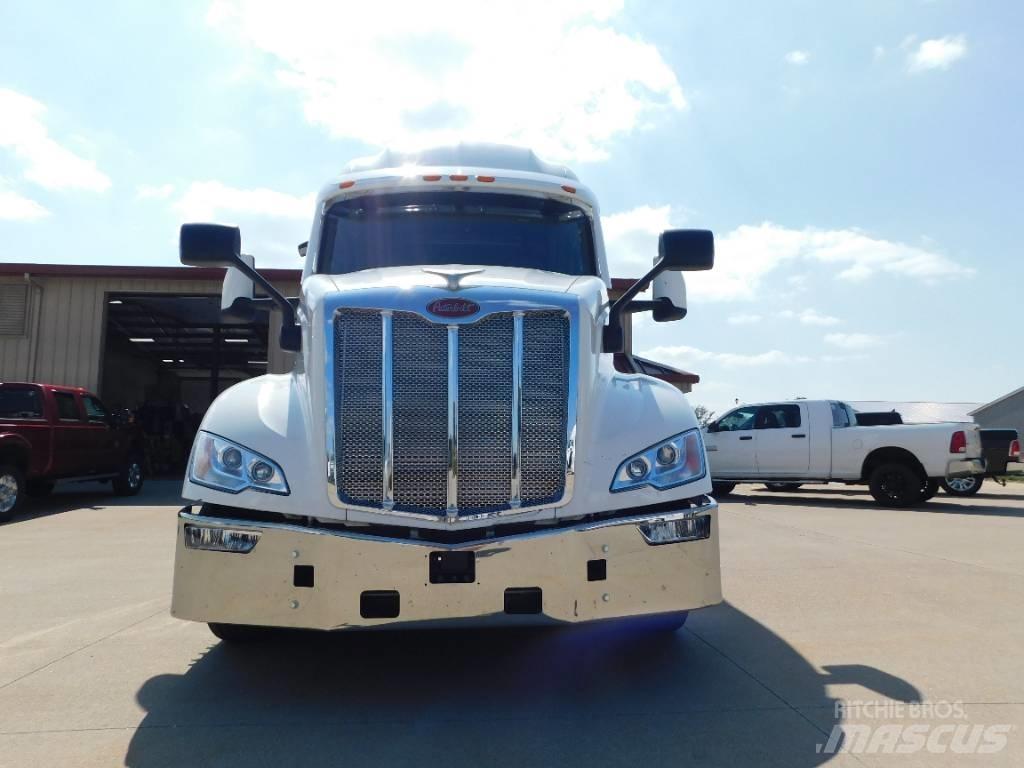 Peterbilt 579 Prime Movers