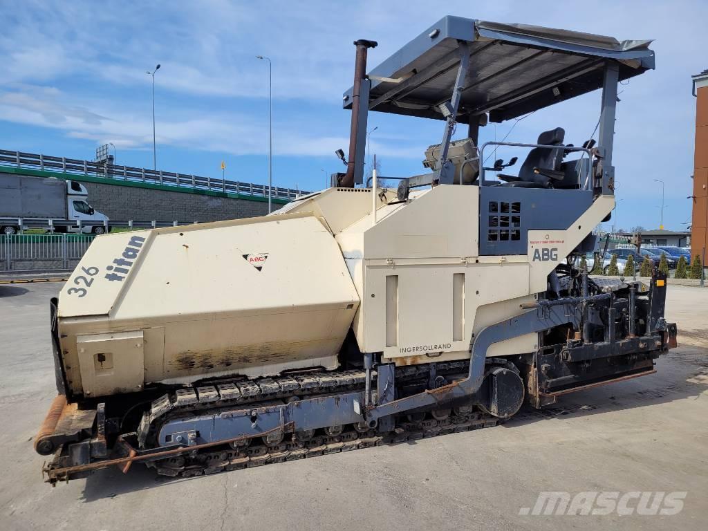 ABG Titan 326 Asphalt pavers