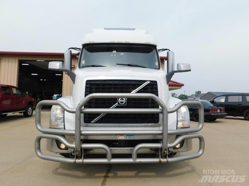 Volvo VNL Prime Movers