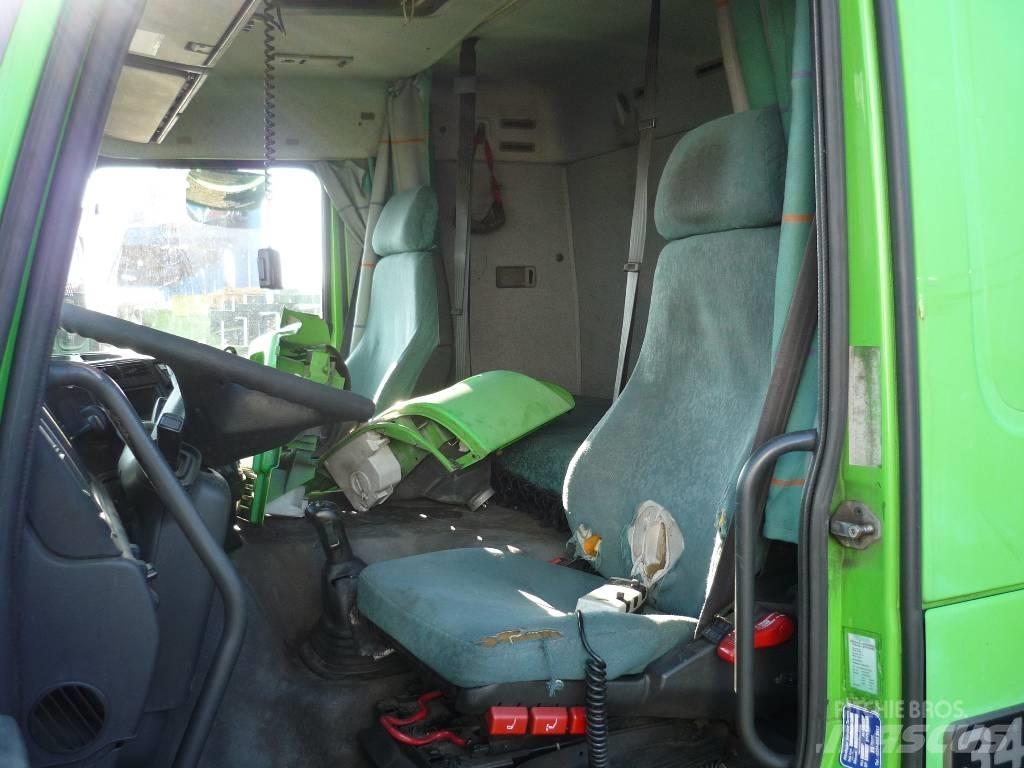 Volvo FM12 Cabins and interior
