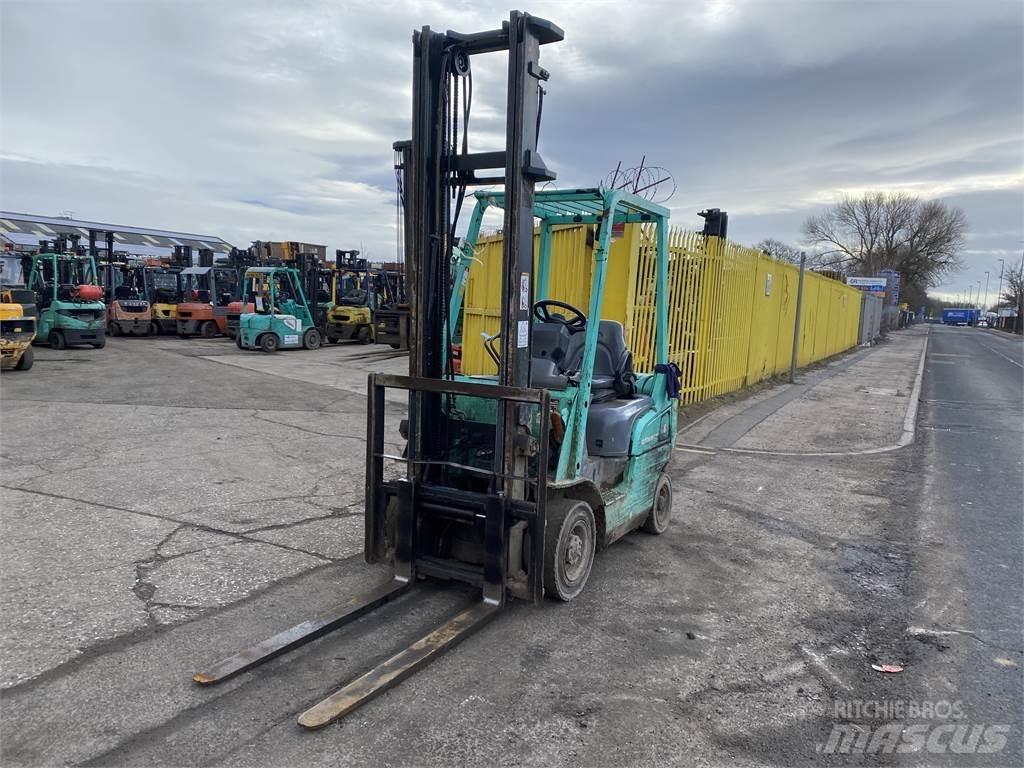 Mitsubishi FD18NT Diesel trucks