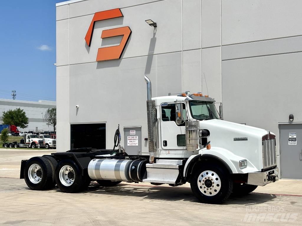 Kenworth T 800 Prime Movers