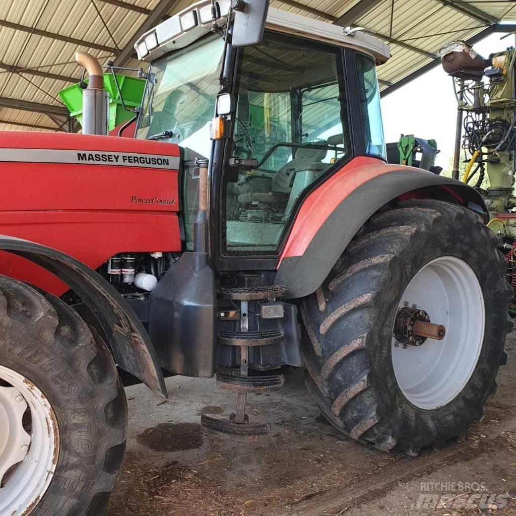 Massey Ferguson 8260 Tractors
